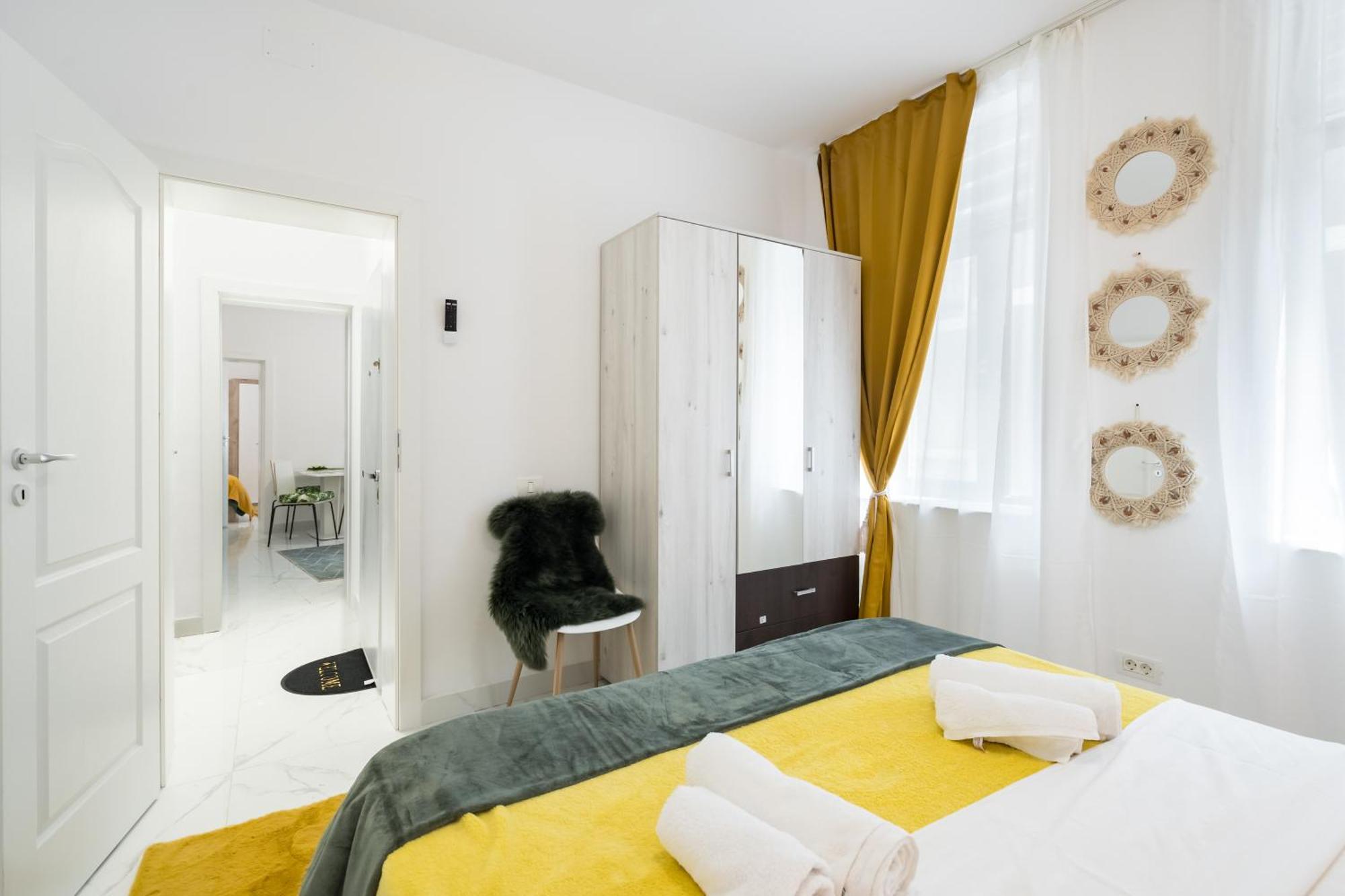 Apartment Light-monza-unirii Bucharest